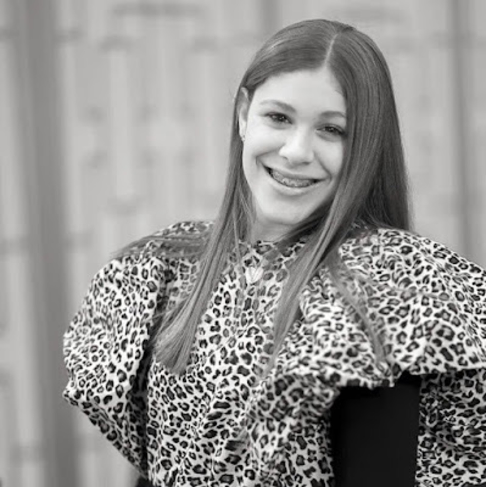 Meet your Posher, Sara